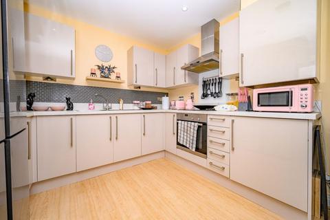 2 bedroom flat for sale, Dakota House, Bessemer Road, Welwyn Garden City