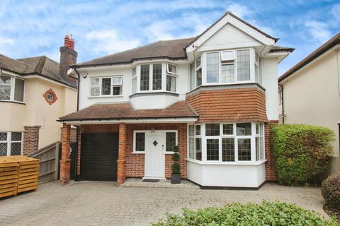 45 Carleton Avenue, Wallington, SM6 9LW