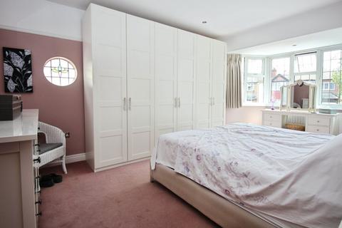 45 Carleton Avenue, Wallington, SM6 9LW
