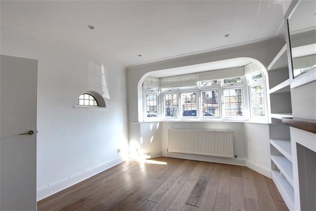 House in Barnet - View 3