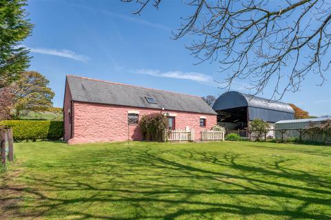 9 bedroom property with land for sale, Mynachlogddu, Clynderwen