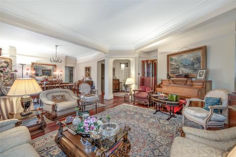 3 bedroom apartment for sale, Grove Court, Grove End Road, St John's Wood, London, NW8