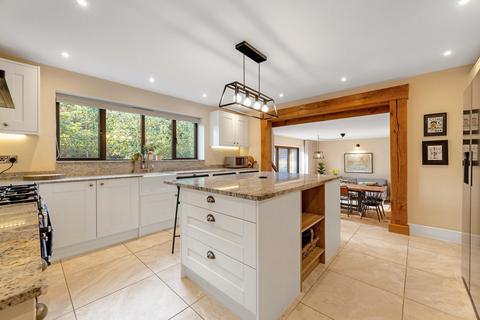 4 bedroom detached house for sale, Clifton Upon Dunsmore, Rugby, Warwickshire CV23 0BE
