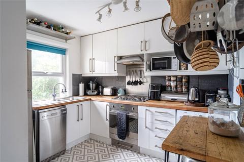 3 bedroom apartment for sale, Valley Road, London, SW16