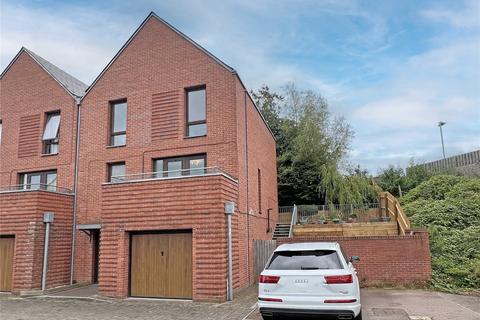 3 bedroom end of terrace house for sale, Sutherland Close, Ketley, Telford, Shropshire, TF1