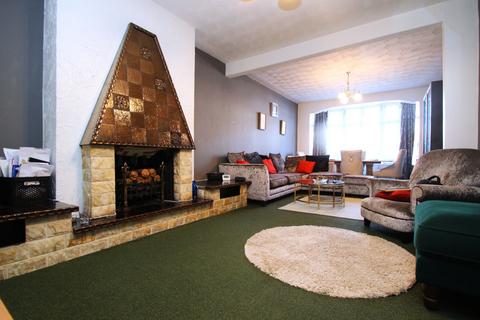 undefined, Stradbroke Grove, Clayhall, Essex, IG5