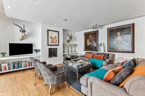 3 bedroom terraced house for sale, Albert Terrace Mews, London NW1