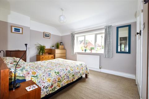 33 Brookside, Collingham, Wetherby, LS22 5AL