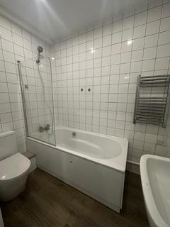 2 bedroom flat to rent, B Sleaford Road, Boston PE21 8EX