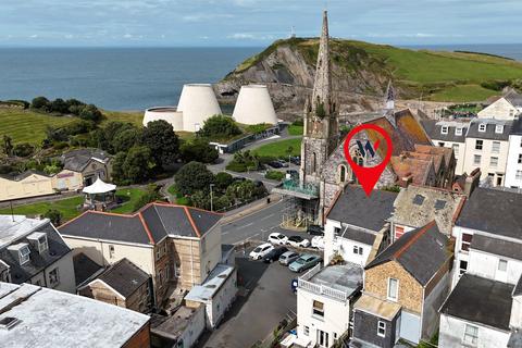 3 Avenue Road, Ilfracombe, EX34 9AT