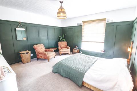 3 Avenue Road, Ilfracombe, EX34 9AT