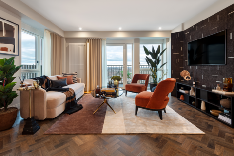 2 bedroom flat for sale, Queens Cross, Royal Eden Docks, 12 Western Gateway, London, E16