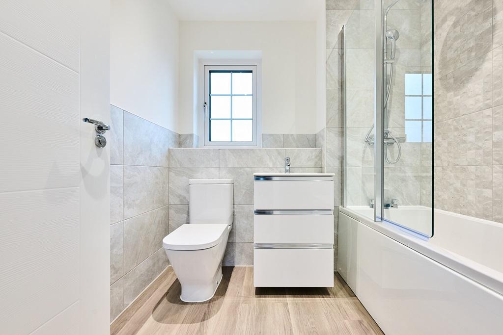 A fitted family bathroom, all ready to go