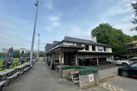 Pub to rent, 32 Hughenden Rd Glasgow G12 9XP