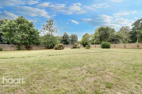 12 Shilling Place, London, W7 1HN