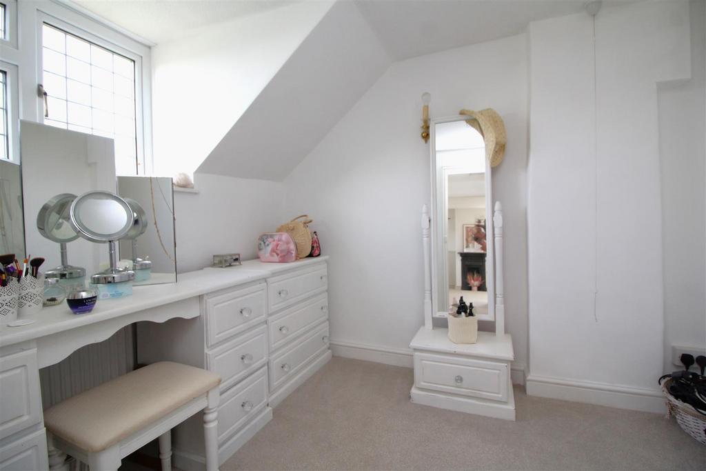 Bedroom 3 .JPG