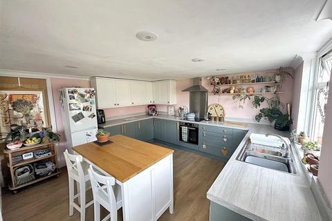 undefined, Trevince Parc, Carharrack