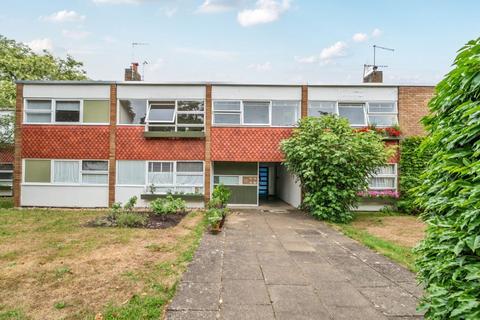 12, Brooke Court Parkleys, Richmond, TW10 5LX