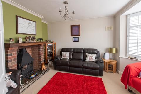 17 Highfields, Bromsgrove, B61 7BZ