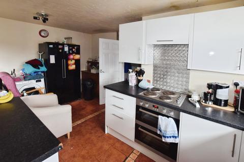 3 bedroom semi-detached house for sale, Barnes Road, Skegness PE25