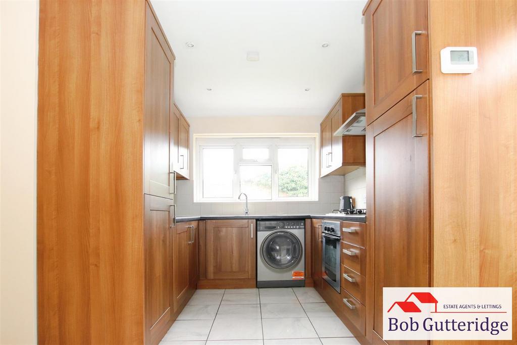 &#34;l&#34; shaped fitted kitchen / dining room
