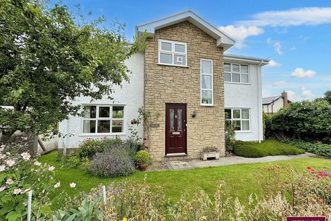 3 bedroom detached house for sale, North Street, Caerwys, CH7 5AW