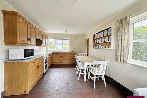 3 bedroom detached house for sale, North Street, Caerwys, CH7 5AW