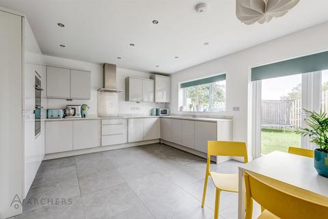 3 bedroom detached house for sale, Fairbarn Road, Stannington, Sheffield