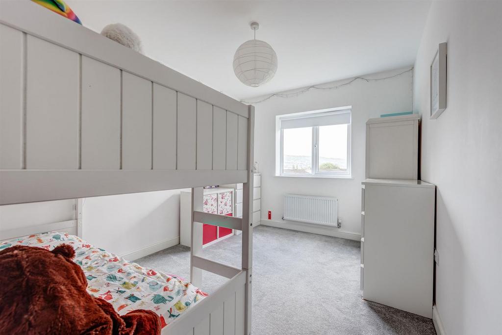 10a Fairbarn Road(Interior)-28.jpg