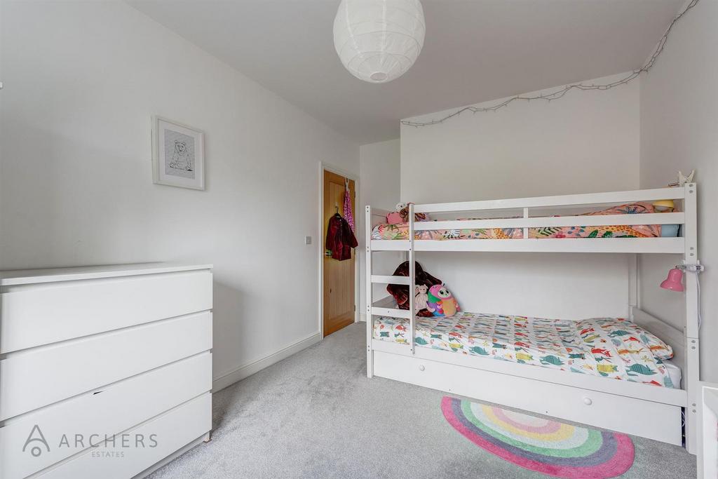 10a Fairbarn Road(Interior)-30.jpg