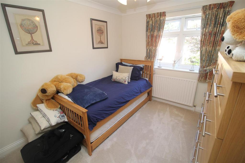 Bed 3.JPG