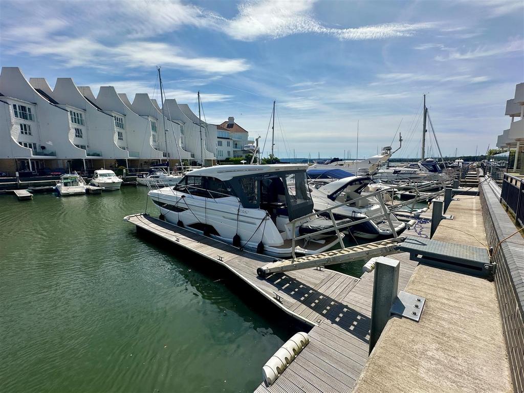 Marina berth 41.jpg