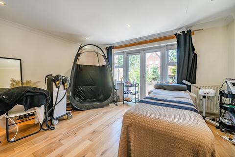 5 bedroom semi-detached house for sale, Whitgift Close, Beggarwood, Basingstoke
