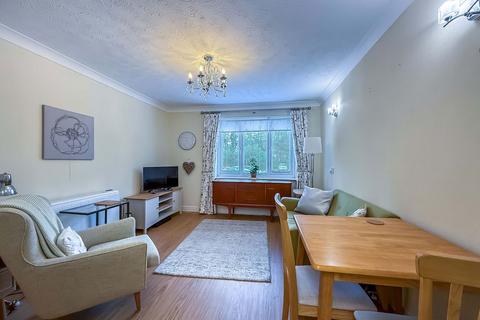 1 bedroom retirement property for sale, Park Road, Southport PR9