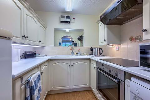 1 bedroom retirement property for sale, Park Road, Southport PR9