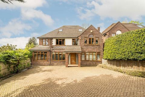 Austell Gardens, London NW7