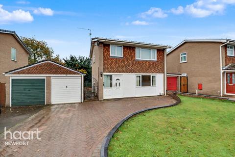 3 bedroom detached house for sale, Waterside Close, Newport