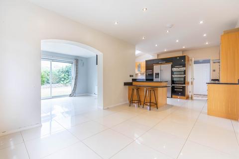 5 bedroom detached house for sale, Manor Close, Minchinhampton