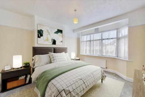 48 Adelaide Gardens, Chadwell Heath, Romford, RM6 6SU