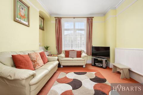 2 bedroom maisonette for sale, Truro Road, N22