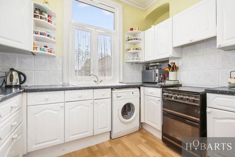 2 bedroom maisonette for sale, Truro Road, N22