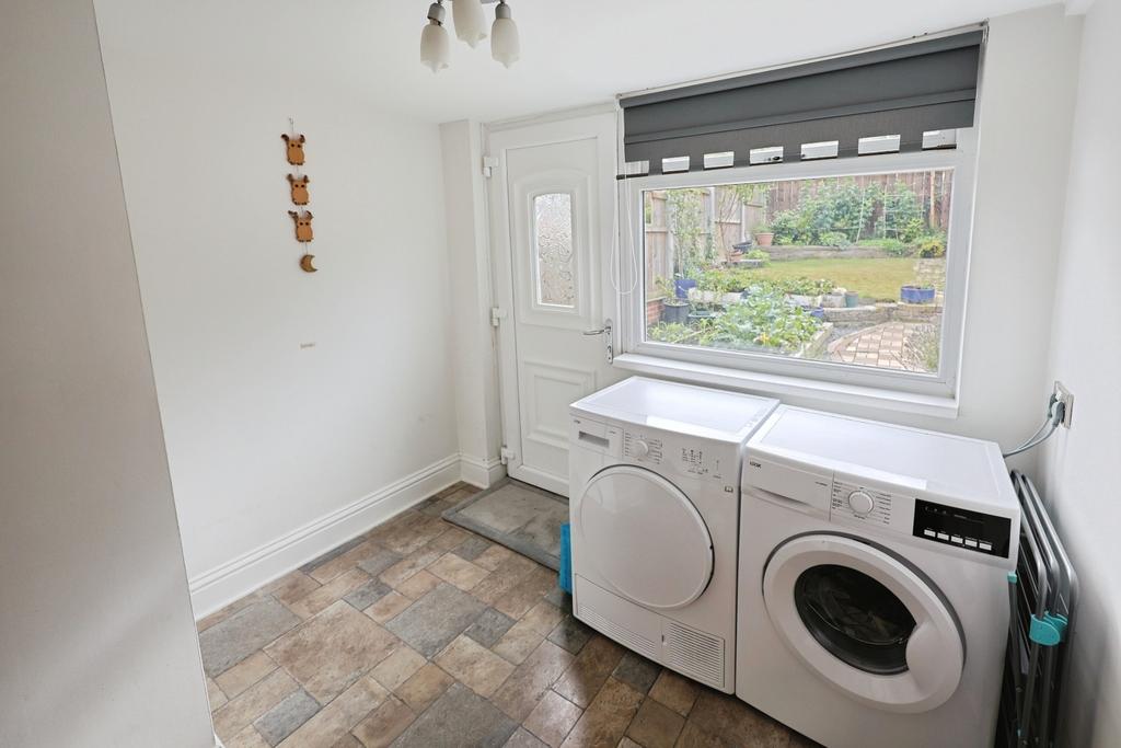 Pbox-utility room-312205.JPG