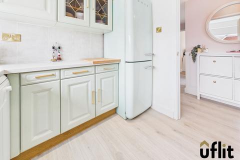 2 Kynance Crescent, Brinsworth, Rotherham, S60 5EW