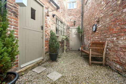 4 bedroom terraced house for sale, Low Skellgate, Ripon