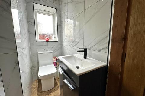 3 bedroom semi-detached house for sale, Sambrook Road, Wolverhampton WV10