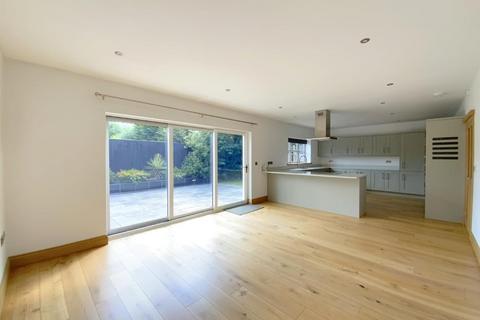undefined, Humberston Avenue, Humberston, Grimsby