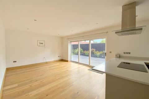 undefined, Humberston Avenue, Humberston, Grimsby