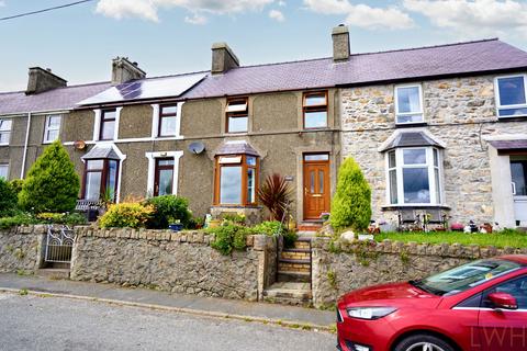 undefined, Moriah Terrace, Llithfaen