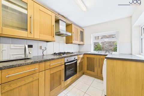 undefined, Hope Street, Primrose | A home with a versatile layout!