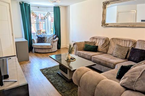 3 bedroom semi-detached house for sale, 17 Elderberry Close, Ellesmere, SY12 9FD